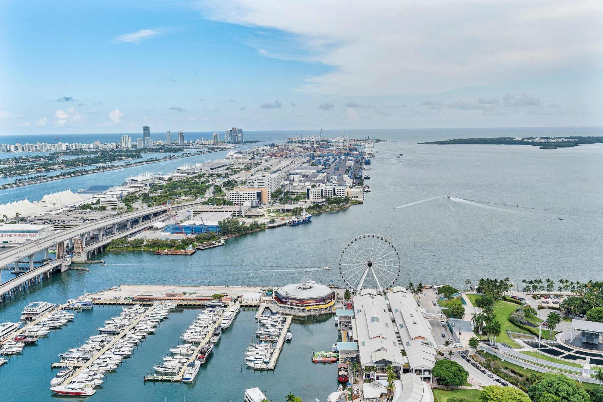 Mvr - Nights & Ocean Sights Await Miami